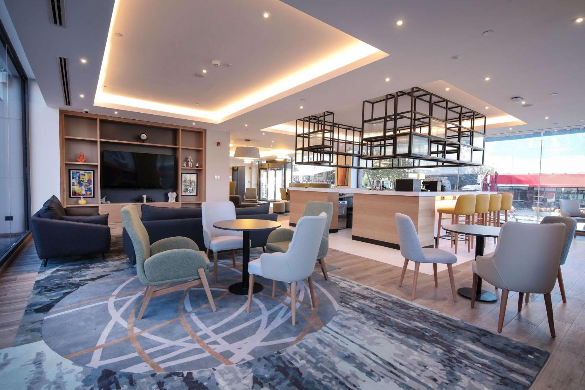 Hilton Garden Inn Ankara Cankaya Exteriör bild
